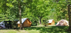 Mini-chalets avec chambre double (2 lits) et Terrasse