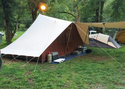 Camping Le Gave d'Aspe le camping vous acueille sur 80 emplacements délimités, ombrages et plats ainsi que deux bungalows et deux mini-chalets. Le camping est ouvert du 1 mai au 30 septembre.